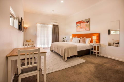 EM Apartments - Surfers Gold Coast 3