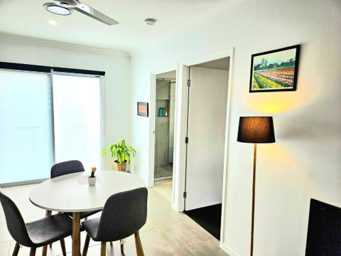 Entire NEW Apartment Tranquil &Great Location - Surfers Gold Coast 0