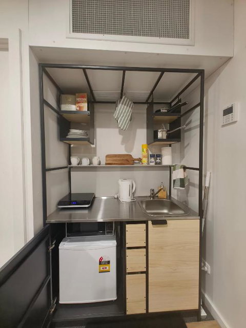 Entire Studio Apartment - Self Check-in - Surfers Gold Coast 3
