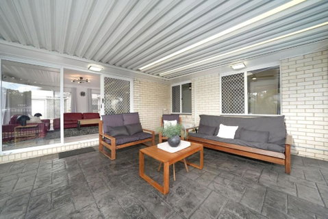 Family Escape Serene Oasis With Pool And AC - Surfers Gold Coast 3