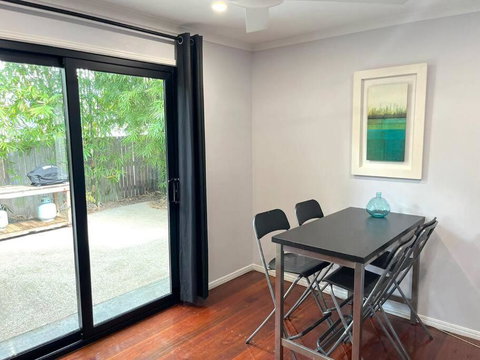 Gabba Central Lofthouse Sleeps5 Pets - Surfers Gold Coast 2