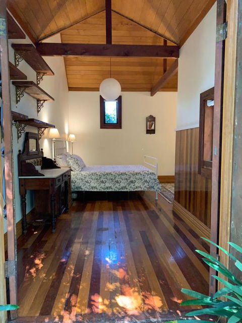 Garden Studio - Surfers Gold Coast 4