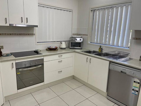 Georgina Townhouse - Surfers Gold Coast 2