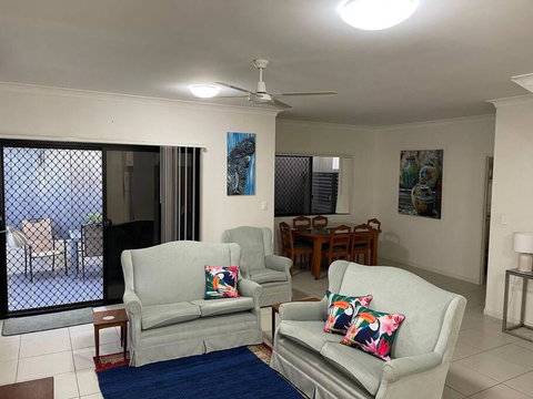 Georgina Townhouse - Surfers Gold Coast 4