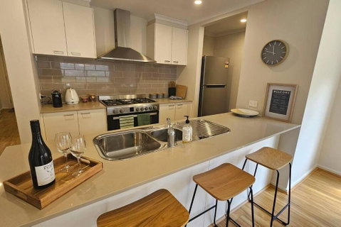 Getaway On Amaroo Way - Surfers Gold Coast 4