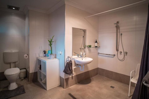 Glen Mervyn Lodge - Surfers Gold Coast 4