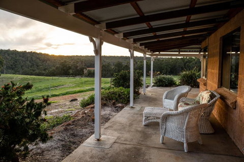Glen Mervyn Lodge - Surfers Gold Coast 3