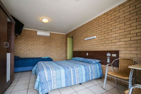 Grand Hotel Motel - Surfers Gold Coast 2