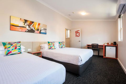 Granville Hotel - Surfers Gold Coast 2