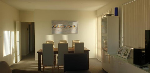 GREENWAY WATERS 2 Bed Apartment - Surfers Gold Coast 1