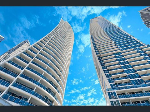 H-Residences Private Apartments - Hosted By Coastal Letting - Surfers Gold Coast 4
