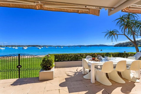 H3 Port Stephens - Surfers Gold Coast 1