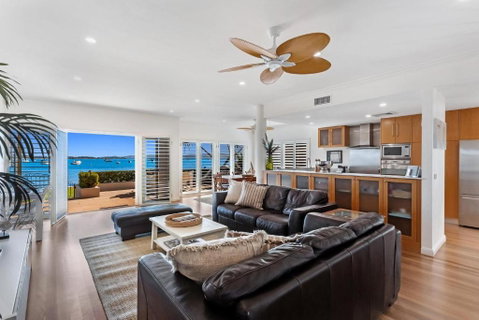 H3 Port Stephens - Surfers Gold Coast 3