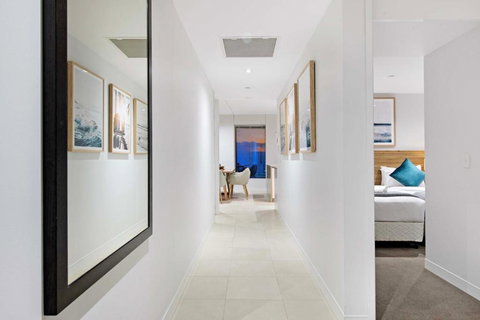 GUARANTEED OCEAN VIEW - Level 16 And Up - Soul Surfers Paradise - Self Contained &Privately Managed - Surfers Gold Coast 1