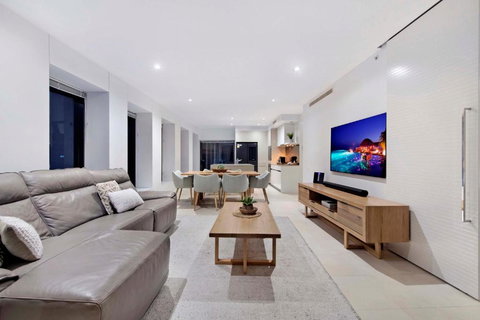 GUARANTEED OCEAN VIEW - Level 16 And Up - Soul Surfers Paradise - Self Contained &Privately Managed - Surfers Gold Coast 2