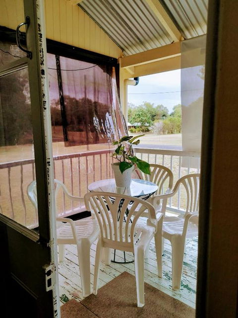 Home At The Beach In Ingham - Surfers Gold Coast 0