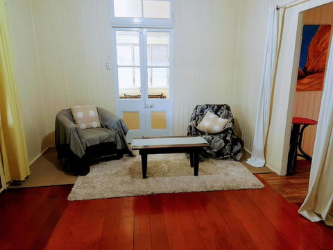 Home At The Beach In Ingham - Surfers Gold Coast 3