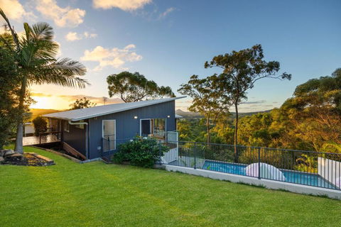 Hinterland Dreamers Poolside Retreat - Surfers Gold Coast 3
