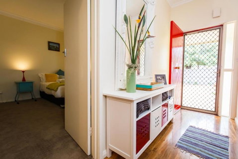 Indulge Homes - 77 Olive - Surfers Gold Coast 3