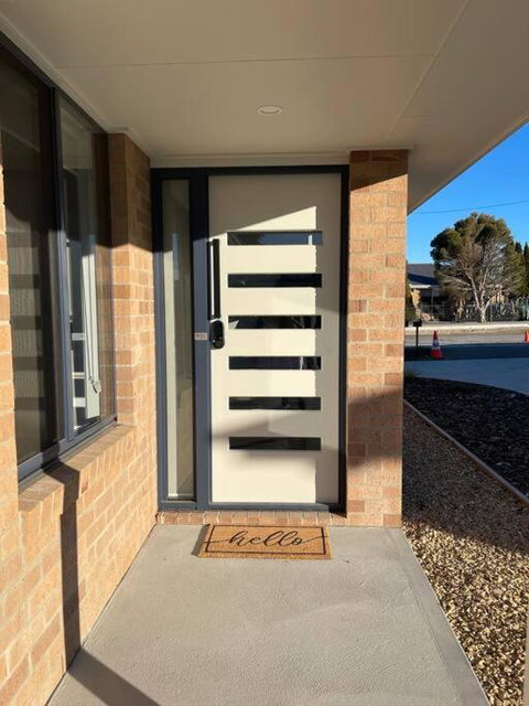 Home In Brighton - Surfers Gold Coast 1