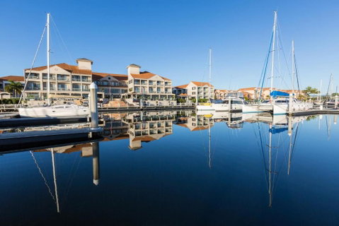 Hope Harbour Hotel - Surfers Gold Coast 1