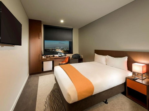 Ibis Brisbane Airport - Surfers Gold Coast 3