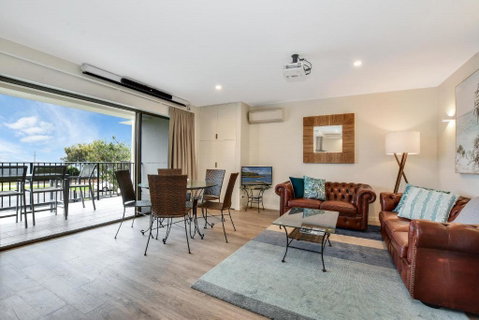 Illawong Apartments - Surfers Gold Coast 2