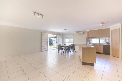 Immaculate House, Indulgent Living! - Surfers Gold Coast 3