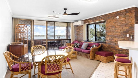 Impeccable Water Views - Prime Location - Surfers Gold Coast 2