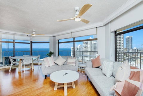Imperial Surf Private Apartment - Surfers Gold Coast 0