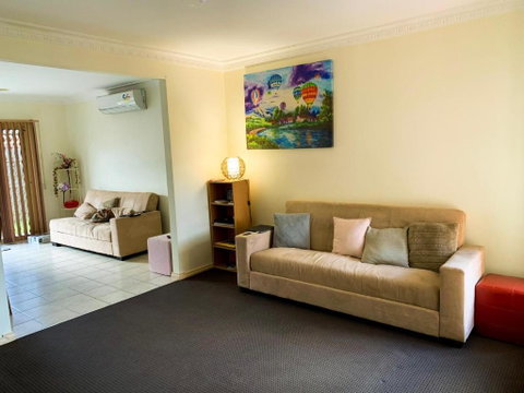 In The Heart Of Epping Shared House - Surfers Gold Coast 3