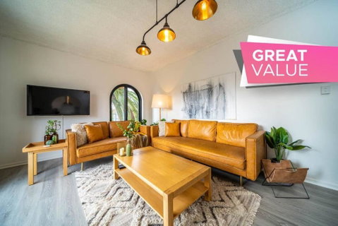 Indulge At Glenelg North - Surfers Gold Coast 0