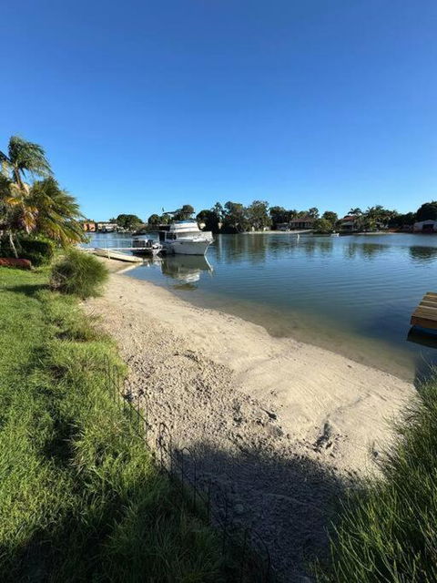 House And Van On The River - Surfers Gold Coast 0