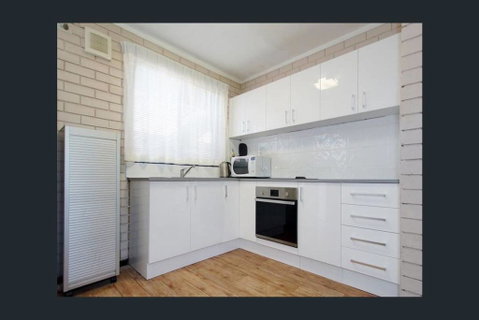 Affordable Apartment Close To City And Beaches - Surfers Gold Coast 1