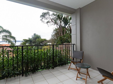 Aislinn' 3/273 Corrie Parade - Air Con, Water Views, BBQ - Surfers Gold Coast 2