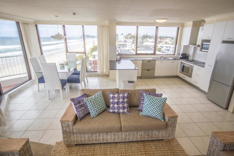 Albatross North Apartments - Surfers Gold Coast 2