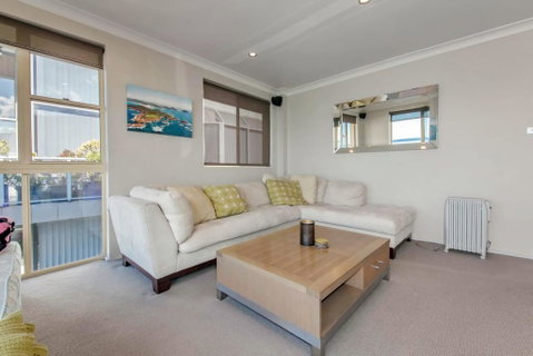Alcheringa Unit 3 & 4, 32 Sandy Point Road - Surfers Gold Coast 1