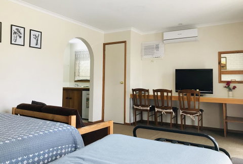 Alfred Motor Inn - Surfers Gold Coast 1