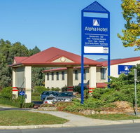 Alpha Hotel Canberra - Surfers Gold Coast