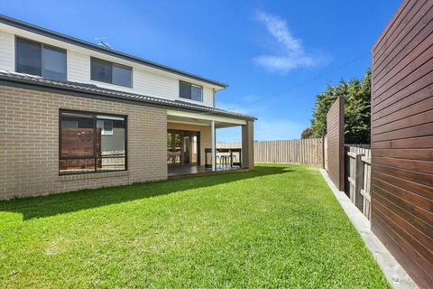 Alyxia Escape 15 - Surfers Gold Coast 3