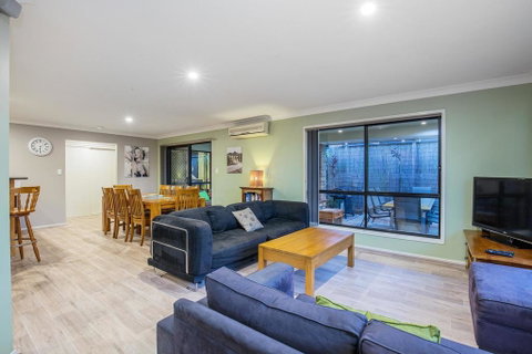 Anaheim House2 North By Getastay - Surfers Gold Coast 3