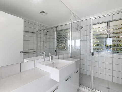 Andari Holiday Apartments - Surfers Gold Coast 2