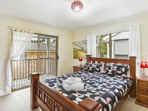 Anne's Beach Getaway - Surfers Gold Coast 0