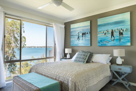 Anne's Waterfront Haven B&B - Surfers Gold Coast 2