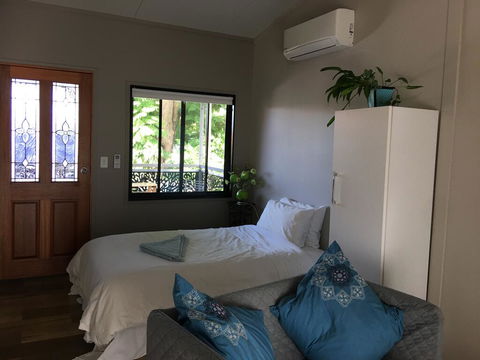 Annerley-granny Flat,private, New, Convenience - Surfers Gold Coast 0