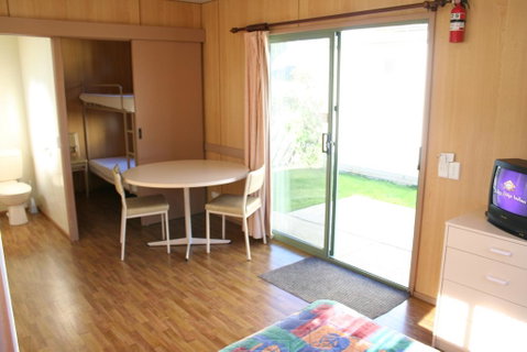 Apollo Bay Holiday Park - Surfers Gold Coast 1