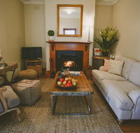 Apple Cottage Orange NSW - Surfers Gold Coast