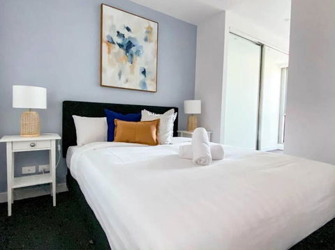 MA4004-1 BR, Lvl 40 Stylish Marco High Rise Home - Surfers Gold Coast 1