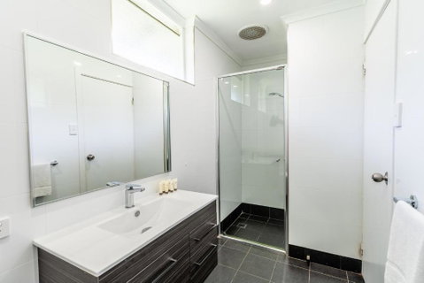 Manjimup Kingsley Motel - Surfers Gold Coast 2