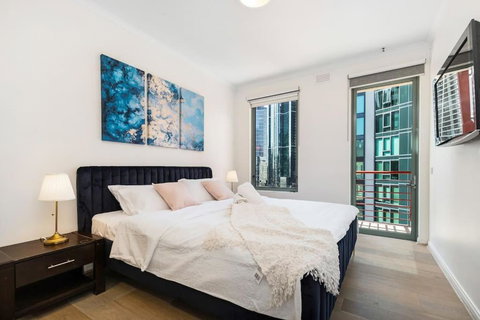 LUXURY STAY 3BR City View In Southbank Next To CROWN - Surfers Gold Coast 1